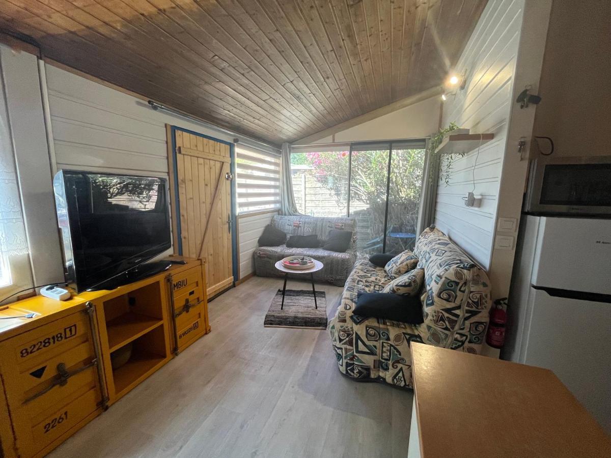 Chalet Agreable En Bord En De Mer. Le Port-des-Barques Exteriör bild