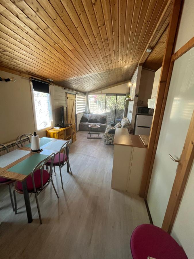 Chalet Agreable En Bord En De Mer. Le Port-des-Barques Exteriör bild